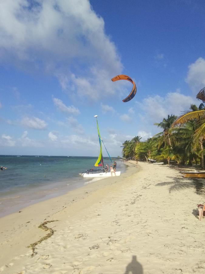 Lulu Beach Hotell Corn Island Eksteriør bilde